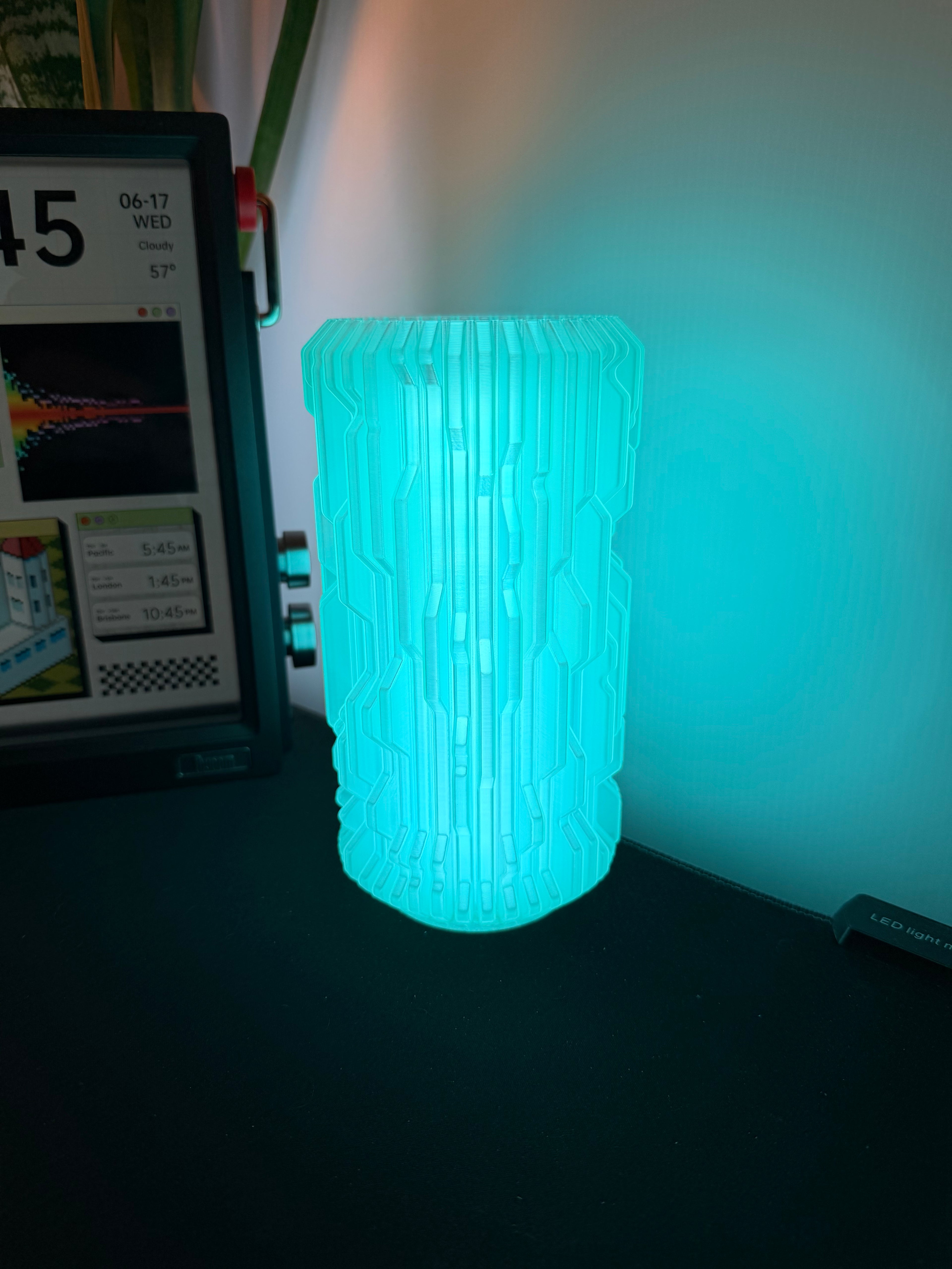 Tinted Blue Chroma Crystal with Synapse Shade Lamp